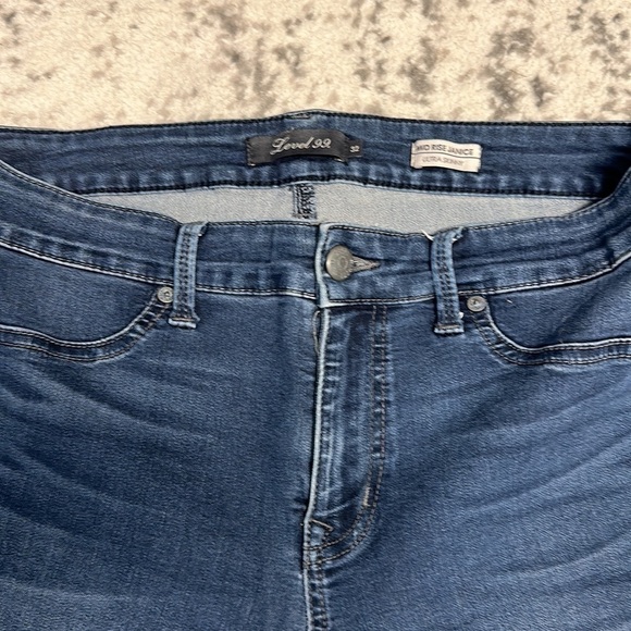 Level 99 mid rise Janice ultra skinny. With stretch! Size 32 - Picture 8 of 9